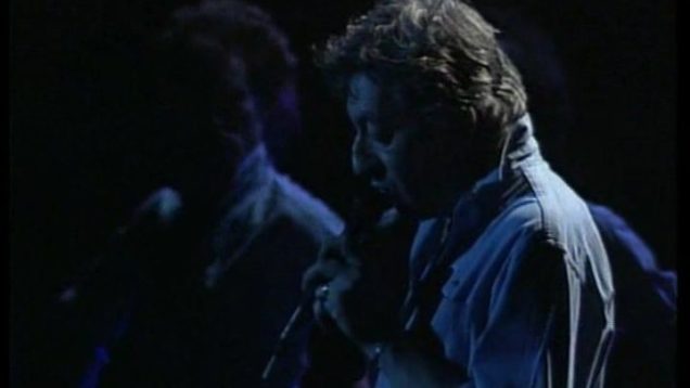 16-serge-gainsbourg-initial-bb-casino-de-paris-1985-mp4 vignette