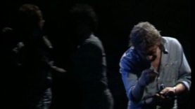 18-serge-gainsbourg-nazi-rock-casino-de-paris-1985-mp4 vignette