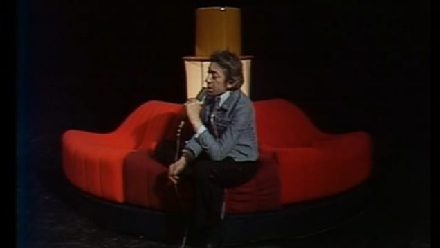 109-serge-gainsbourg-je-suis-venu-te-dire-que-je-men-vais-1975-mp4 vignette