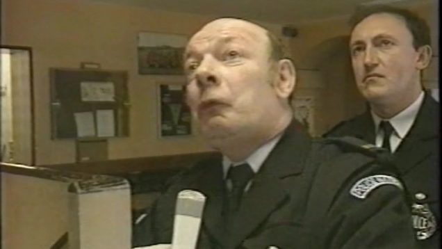 693-serge-gainsbourg-hommage-police-du-6eme-arrondissement-mp4 vignette